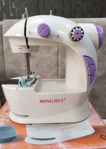 mini sewing machine