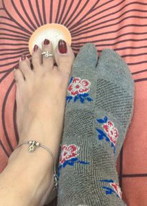 latest Ladies socks