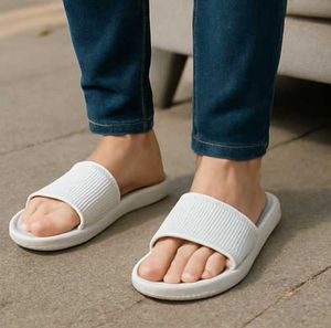 Sealed Packed Premium Flip Flop Slippers -Size 8