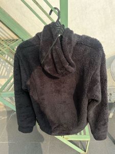 Girls hoodie not used before