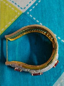 ✨ Beutiful Bangle ✨