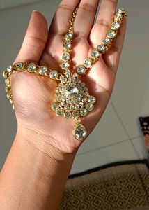 Maangtika... White Stone..... Brand New..... Quantity -1