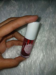 benefit Red lip &amp;cheeks tint (red)