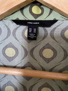 Vero Moda Retro Print Crop Top (xs)