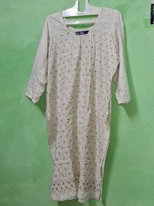 White Kurta Kashmiri Kadai