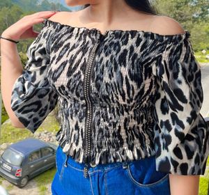 Regular Fit Puff Sleeves Top