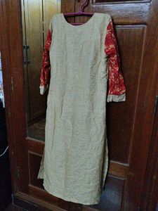 Red And Tan Kurthi