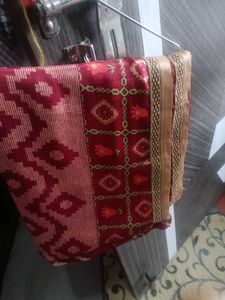 Burgundy &amp; Beige Patterned Saree