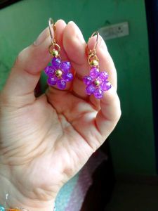 Purple Flower Beaded Earrings 💜