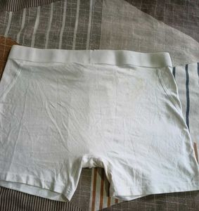 H&amp;M White Lounge Shorts - XL
