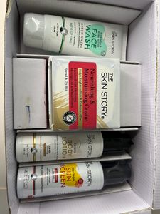 THE SKIN STORY HAMPER
