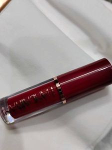 Huda Girl Liquid Lipstick - Red