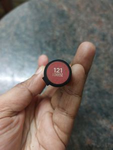 L&#39;oreal Paris Rouge Signature - I CHOOSE 121.