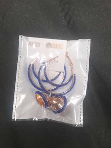 5 Pieces Of Designer And Trending Earing