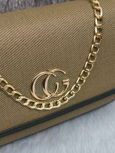 CG Elegant Chain Detail Crossbody Bag
