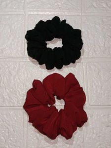4 Georgette Scrunchies 🎀