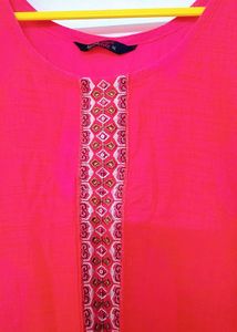 Elegant Women's Ethnic Kurta