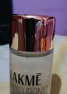 Lakme Hyaluronic Essence