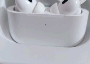 Apple AirPods Pro (2nd generation)