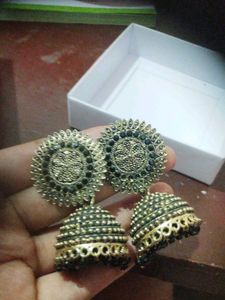 Black Jhumka