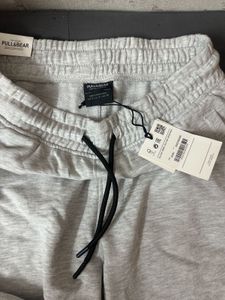 Pull &amp; Bear track pants it is Unisex