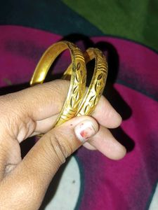 Golden Bangles (Set of 2)