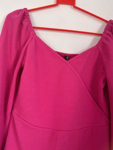 Tokyo talkies branded New top