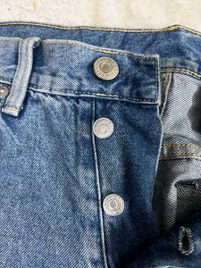 H&amp;M STRAIGHT FIT BLUE JEANS SIZE 32