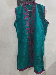 Emerald Green Embroidered Kurti