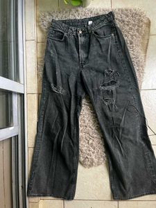 H&amp;M ripped Jean