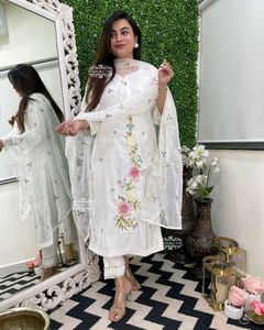 Beautiful Heavy Dupatta Set Upgrade Your Office We
