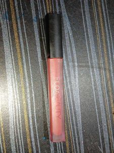 Huda Beauty Liquid Matte Lipstick