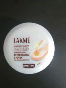 Lakme Peach Milk Moisturizer