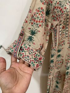 Elegant Floral Printed Kurta