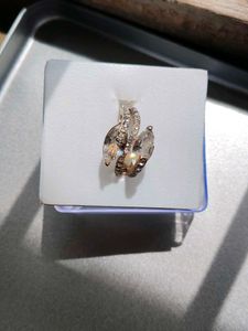 Sparkling Fashion Ring