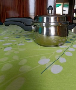 Nirlon Stainless Steel Cooker 3 Litre