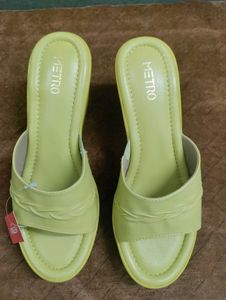 Metro Flats &amp; Sandals (38 No )