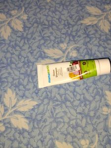 Mamaearth Onion Shampoo