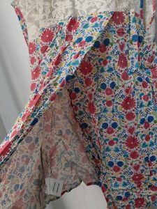 Floral Print Sleeveless Blouse