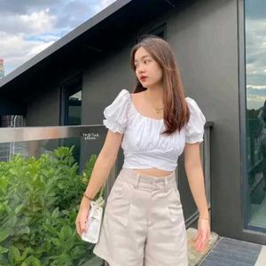 Cute Puff Sleeve Crop Top 🤍