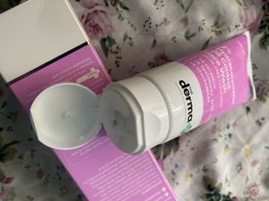 Derma Face Wash For Oil Control