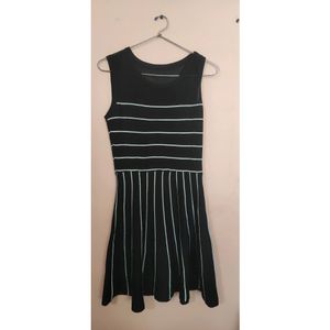 Black And White Skater Woolen 👗 Dress