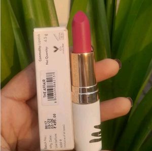 New✅️Myglamm Satin Matte Lipstick 💄