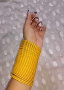 Desi Bangles Set🪞💛