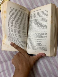 Jeffrey Archer Novel - The Prodigal Daughter