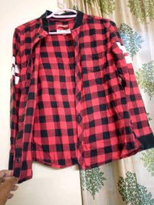 Black And Res Shirt