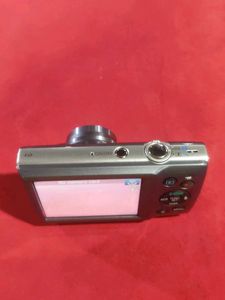 Canon PowerShot ELPH 160 Digital Camera