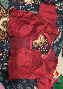 Black And Red Combo Saree With Stitched Blouse