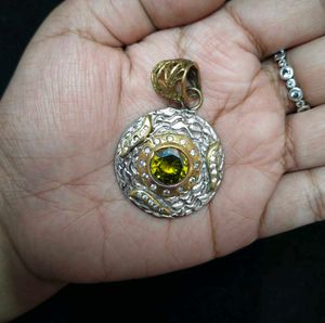 Vintage Round Gemstone Pendant