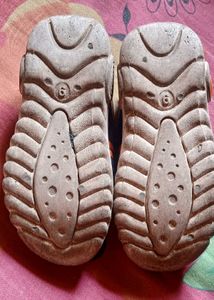 Slip Resistant/Flexible shoes with EVA Soles